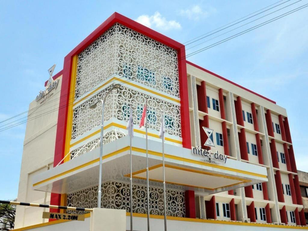 Nite And Day Batam Jodoh Square Ξενοδοχείο Εξωτερικό φωτογραφία